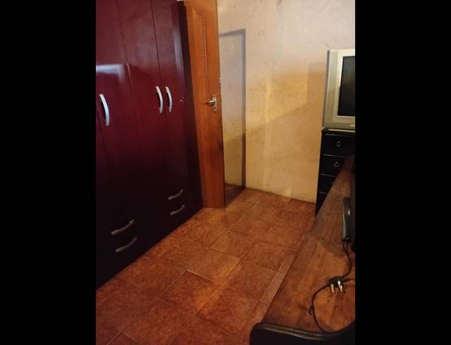 4 BEDROOM HOUSE FOR SALE IN KWA THEMA